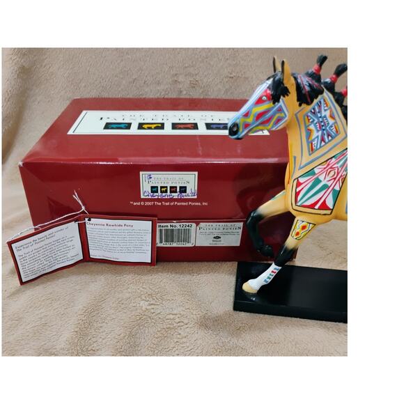 CHEYENNE RAWHIDE PONY #12242 - 1E/ PAINTED PONIES 2007 - Picture 5 of 5